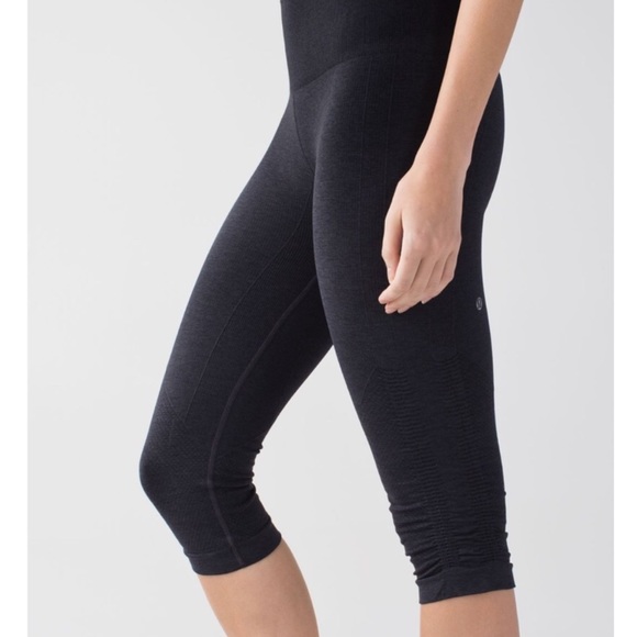 Lululemon In The Flow Crop Leggings - Picture 4 of 16